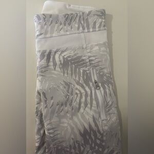 White & Gray Lululemon Cropped Leggings